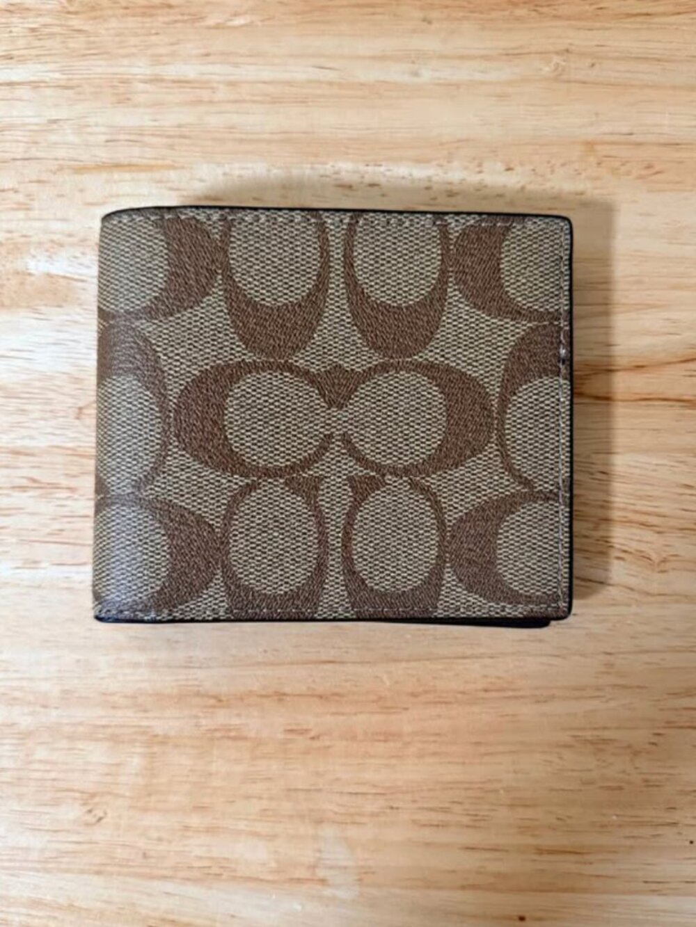 Coach ID Billfold Wallet in Signature Canvas